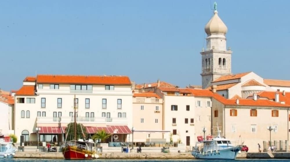 Boutique Hotel Marina 2/40