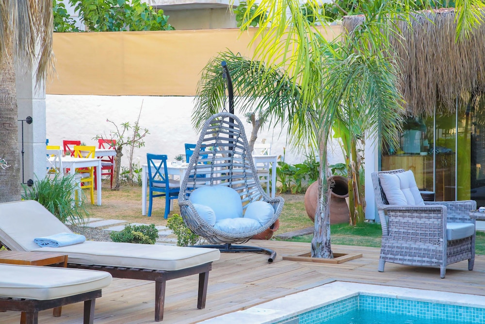 Alacati Londia Hotel 15/27