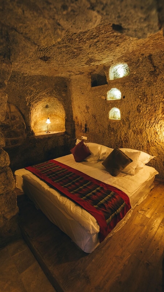 CAPPADOCIA OLD HOUSES 23/49