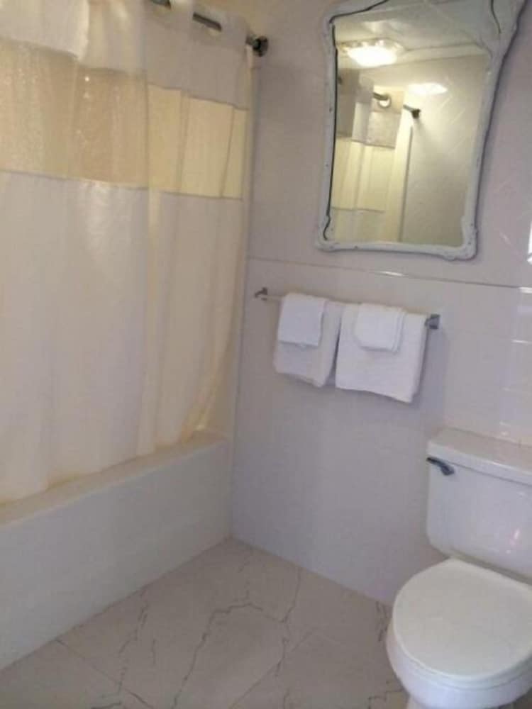 American Star Inn Suites Atlantic City 46/47