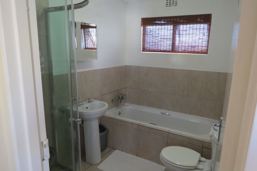 Smithland Guest Apartments 47/50