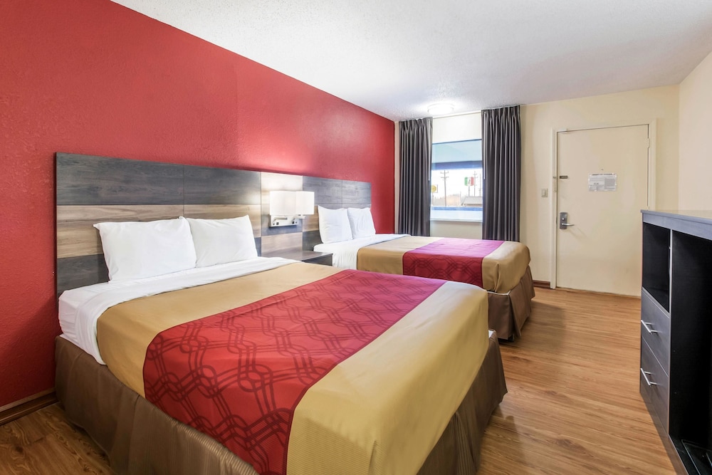 Standard, 2 Queen Beds