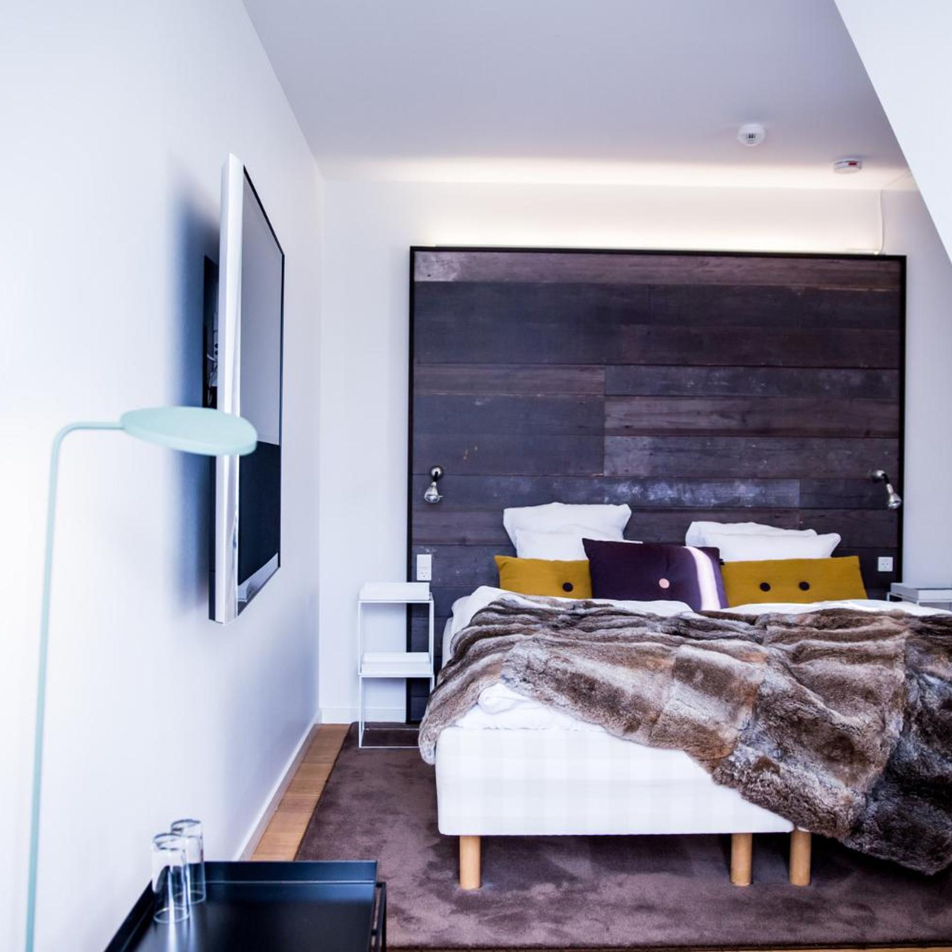 Deluxe, Double Bed