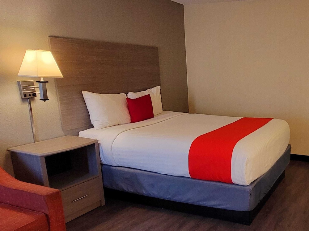 Oyo Hotel Downtown Castle Rock 27/37