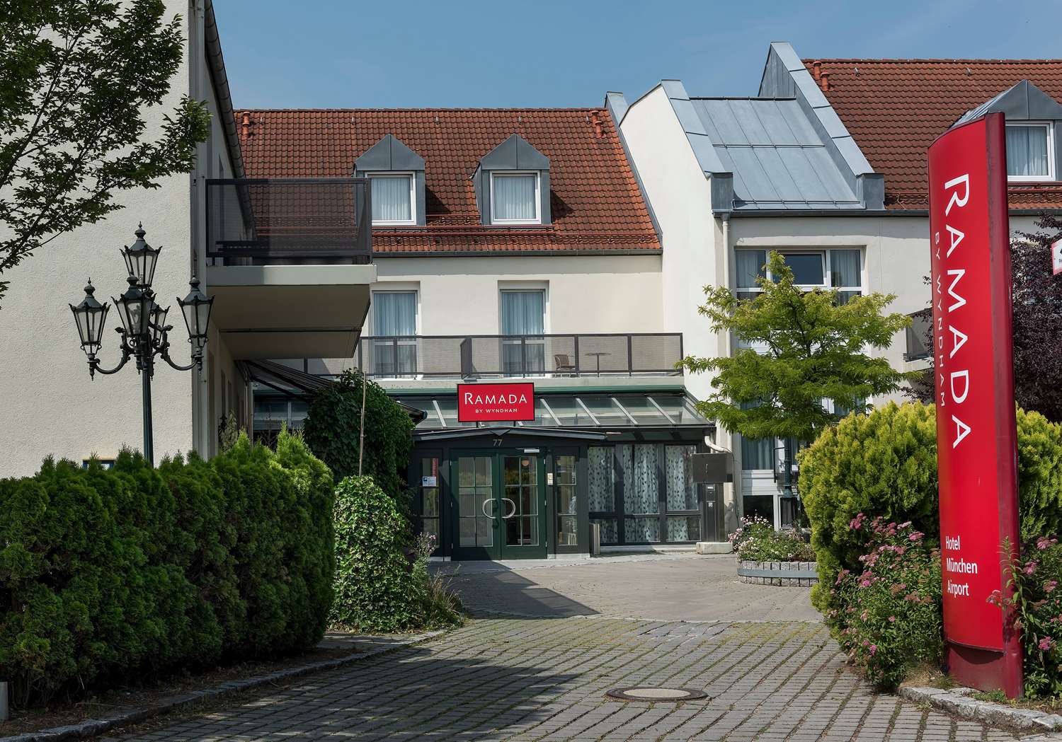 Ramada by Wyndham Muenchen Airport 3/28
