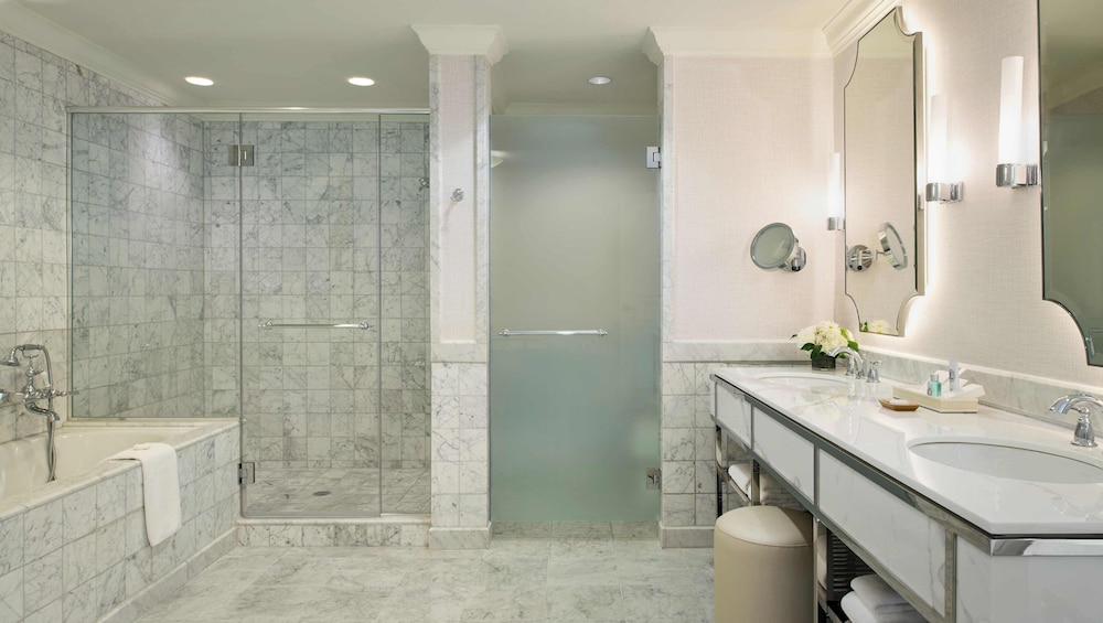 Salamander Washington DC (ex Mandarin Oriental Washington DC) 69/69