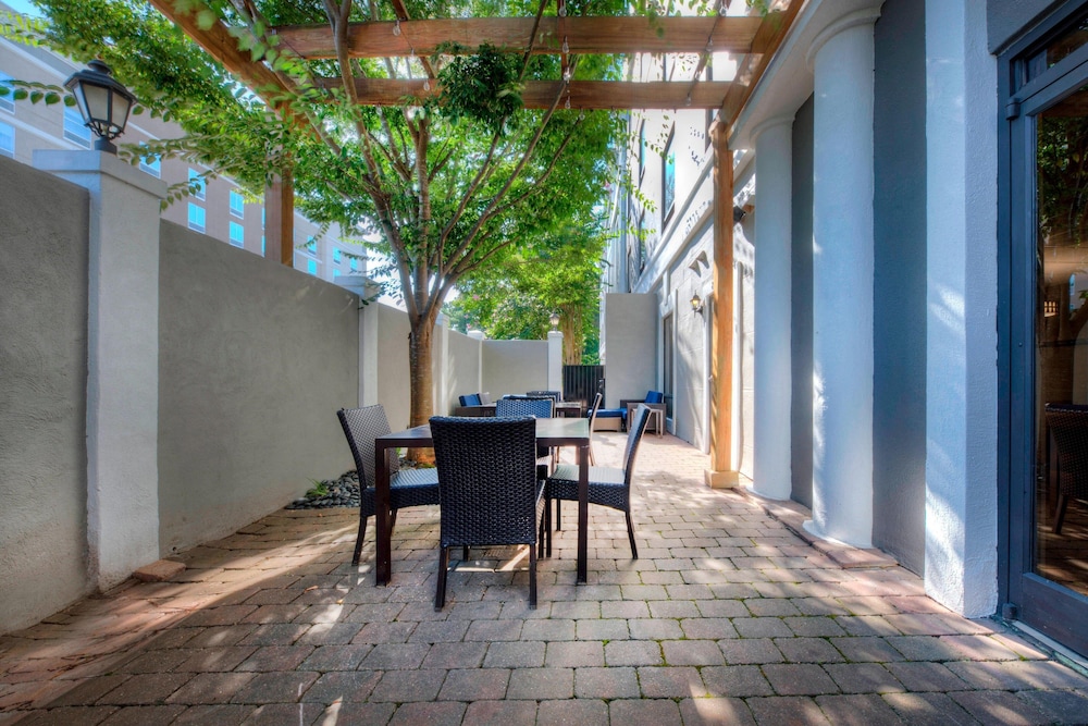 Courtyard Raleigh Crabtree Valley 41/48