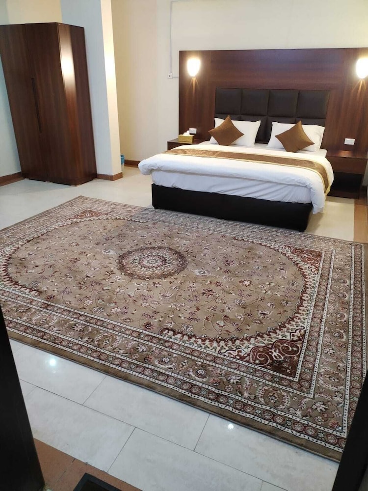 العييري للوحدات السكنية حائل 1(Al Eairy Apartment Hail 1) 10/25