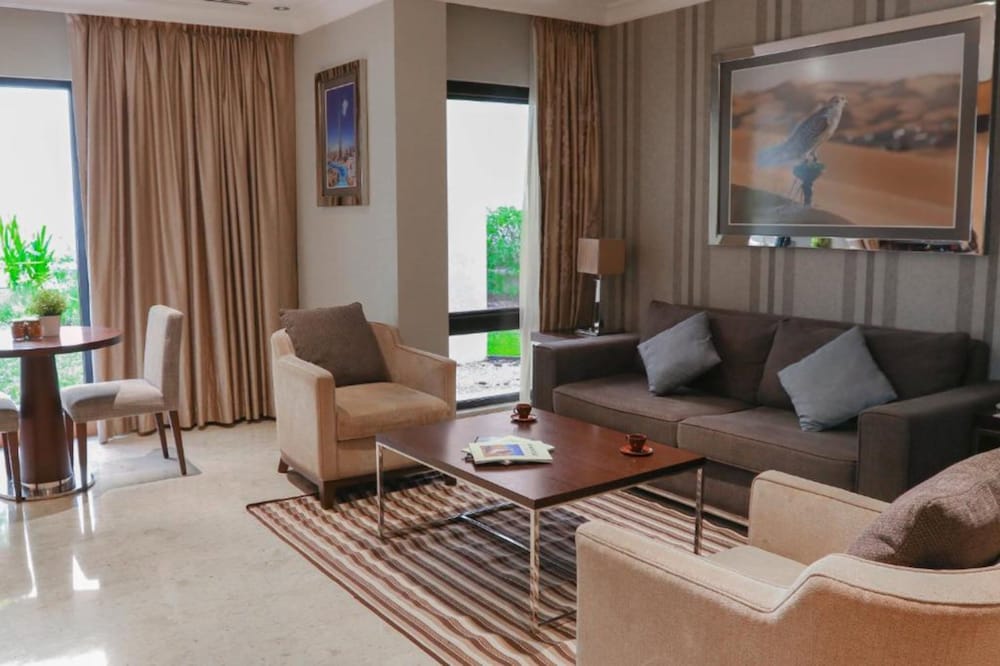 Dubai Marine Beach Resort And Spa 47/79