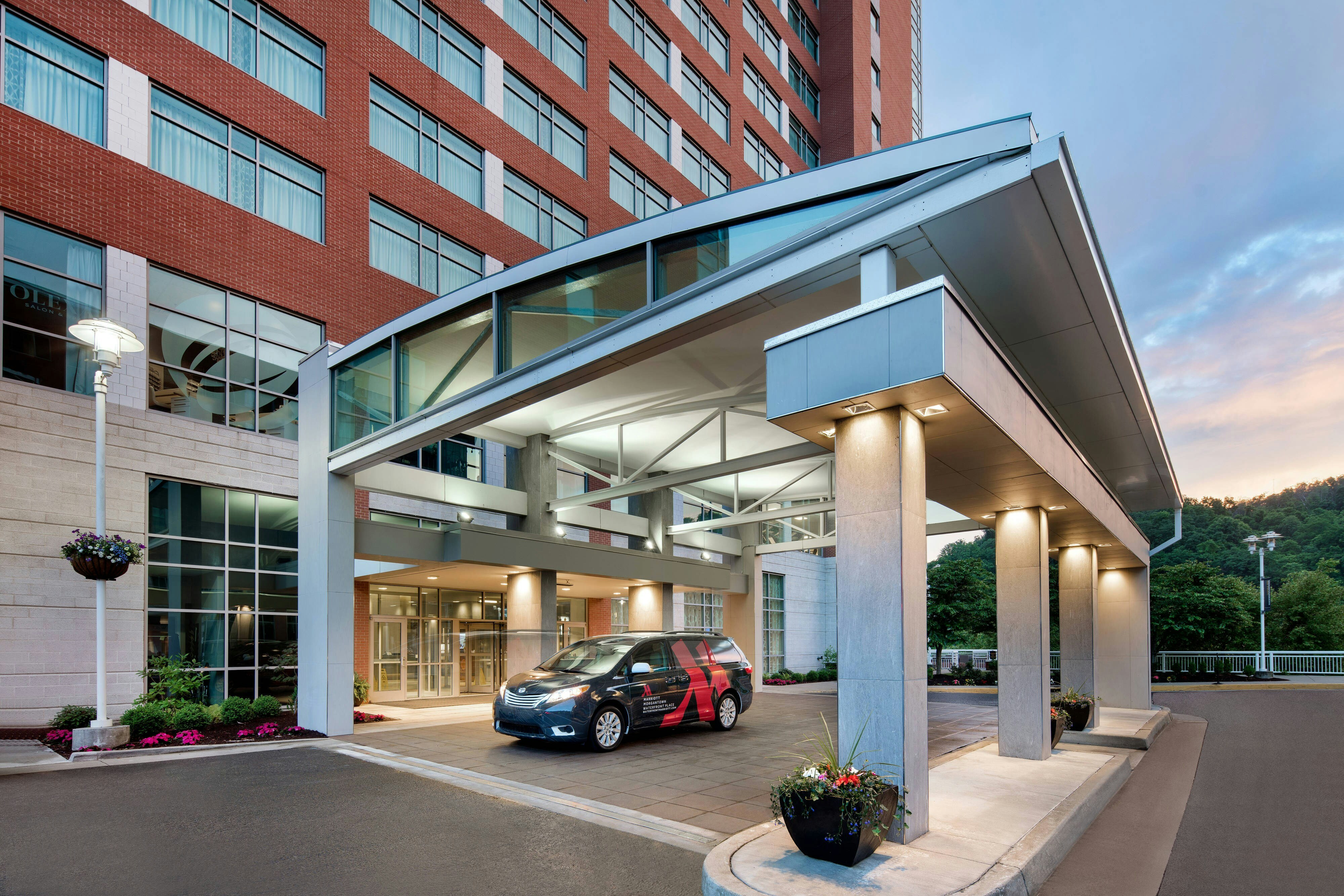 Morgantown Marriott At Waterfront Place 69/70