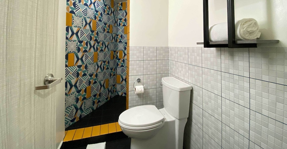 Hotel Estancias VIVE MX Cuauhtemoc, Trademark by Wyndham 58/60