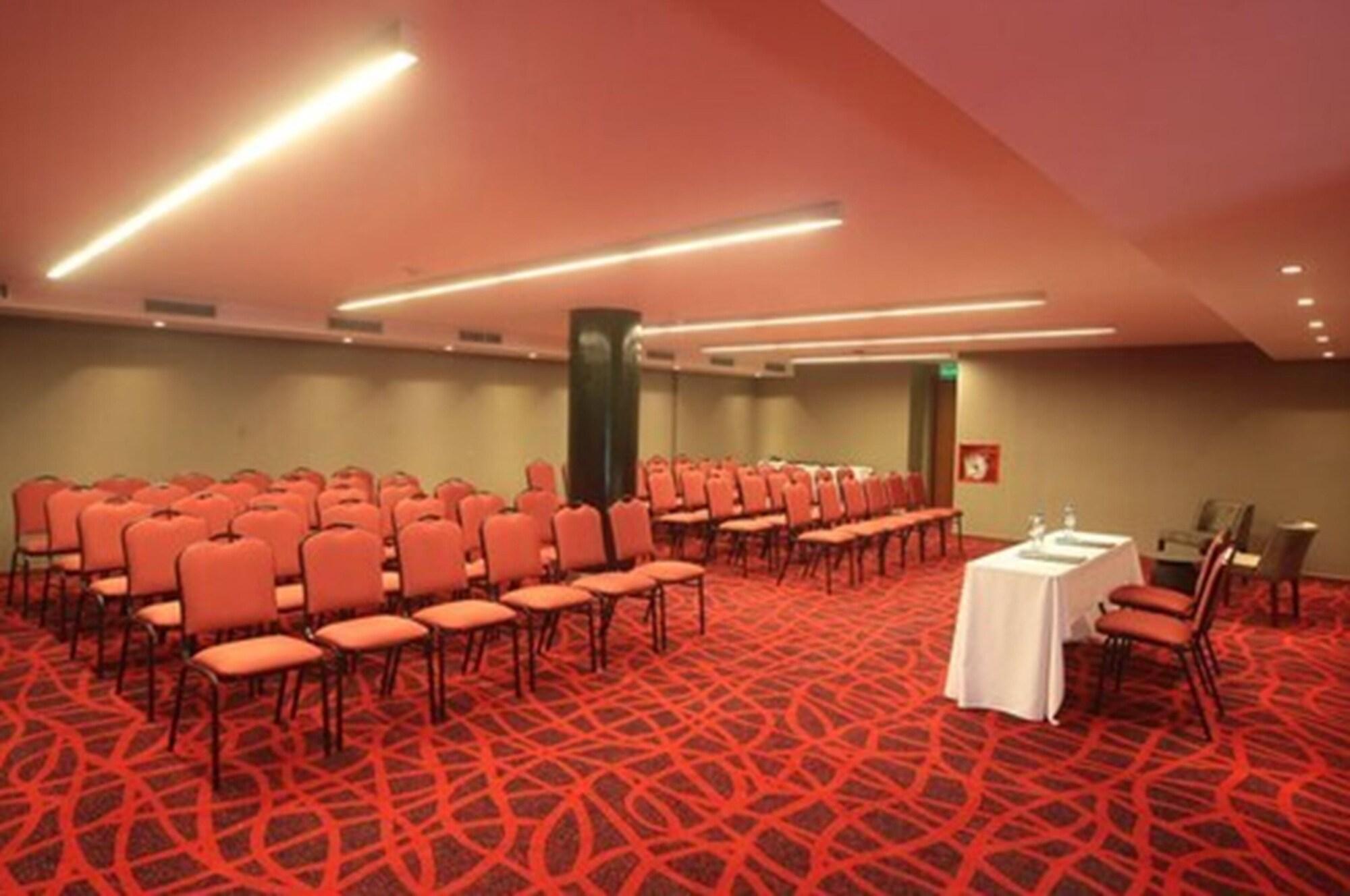 Yrigoyen 111 Hotel 33/53