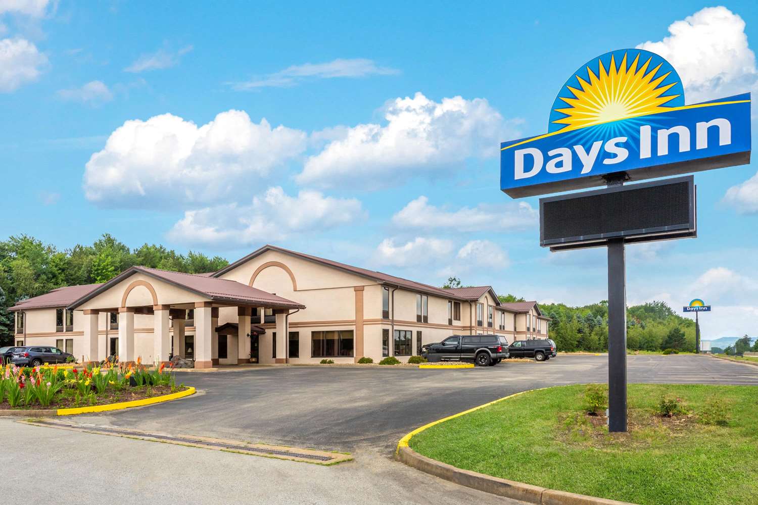 Days Inn by Wyndham Blairsville 43/49