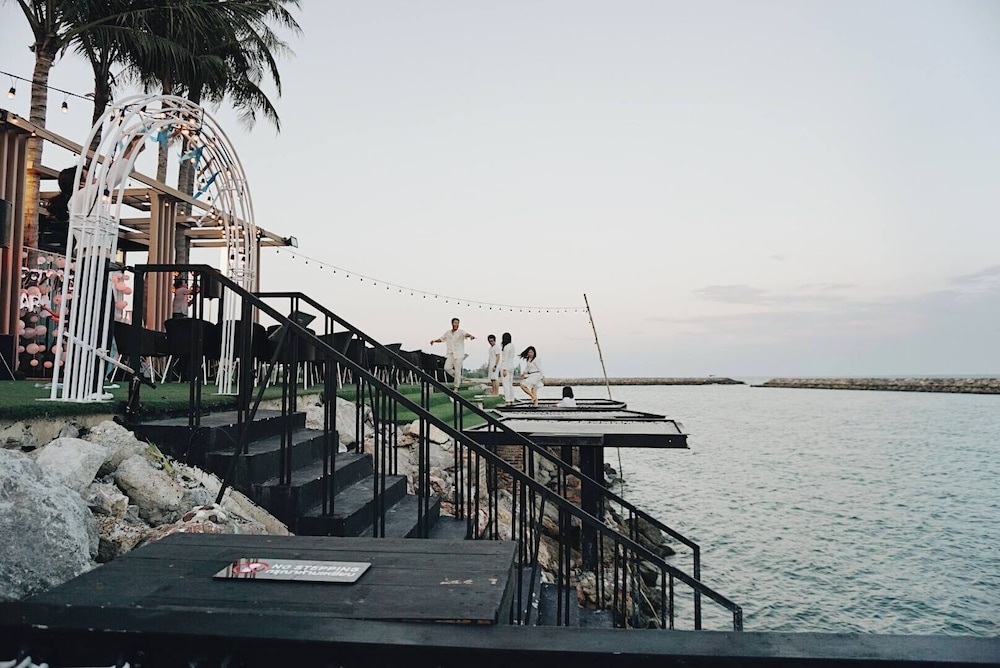 Eco Moment Beach Resort 21/27
