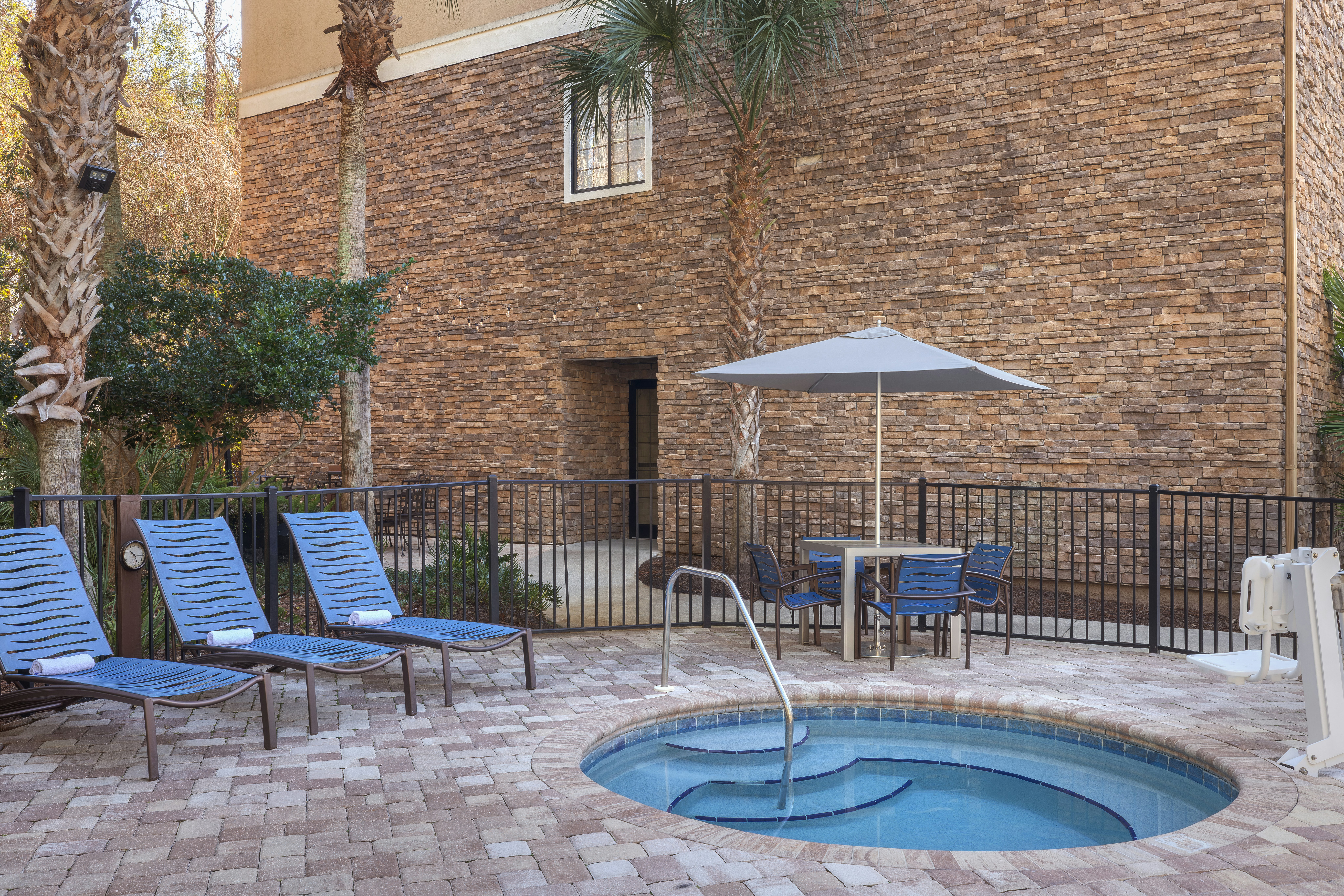 Homewood Suites By Hilton Jacksonville Deerwood Park 6/34