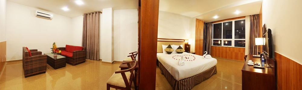 Vian Hotel 33/67