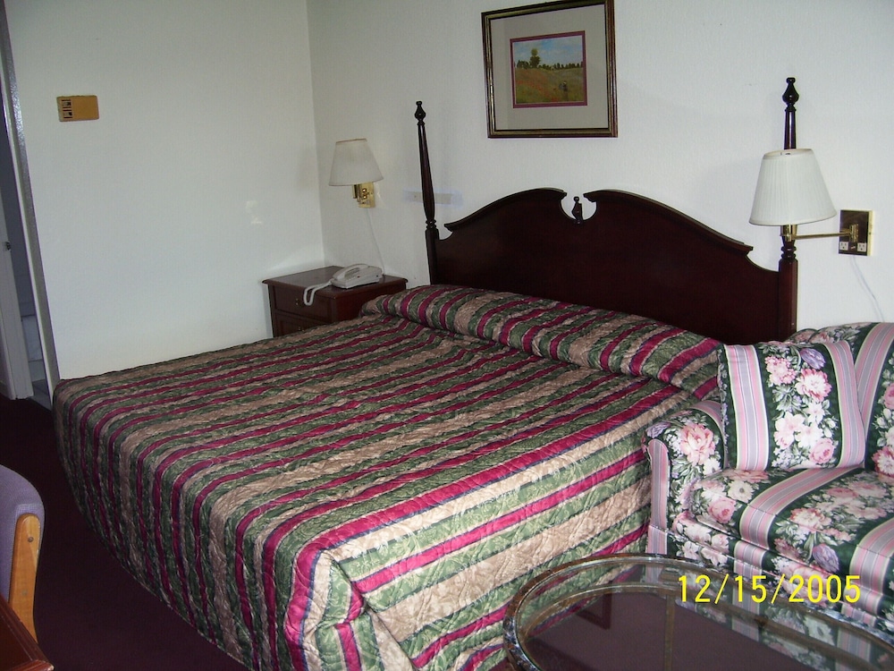 Americas Best Value Inn San Marcos 26/50