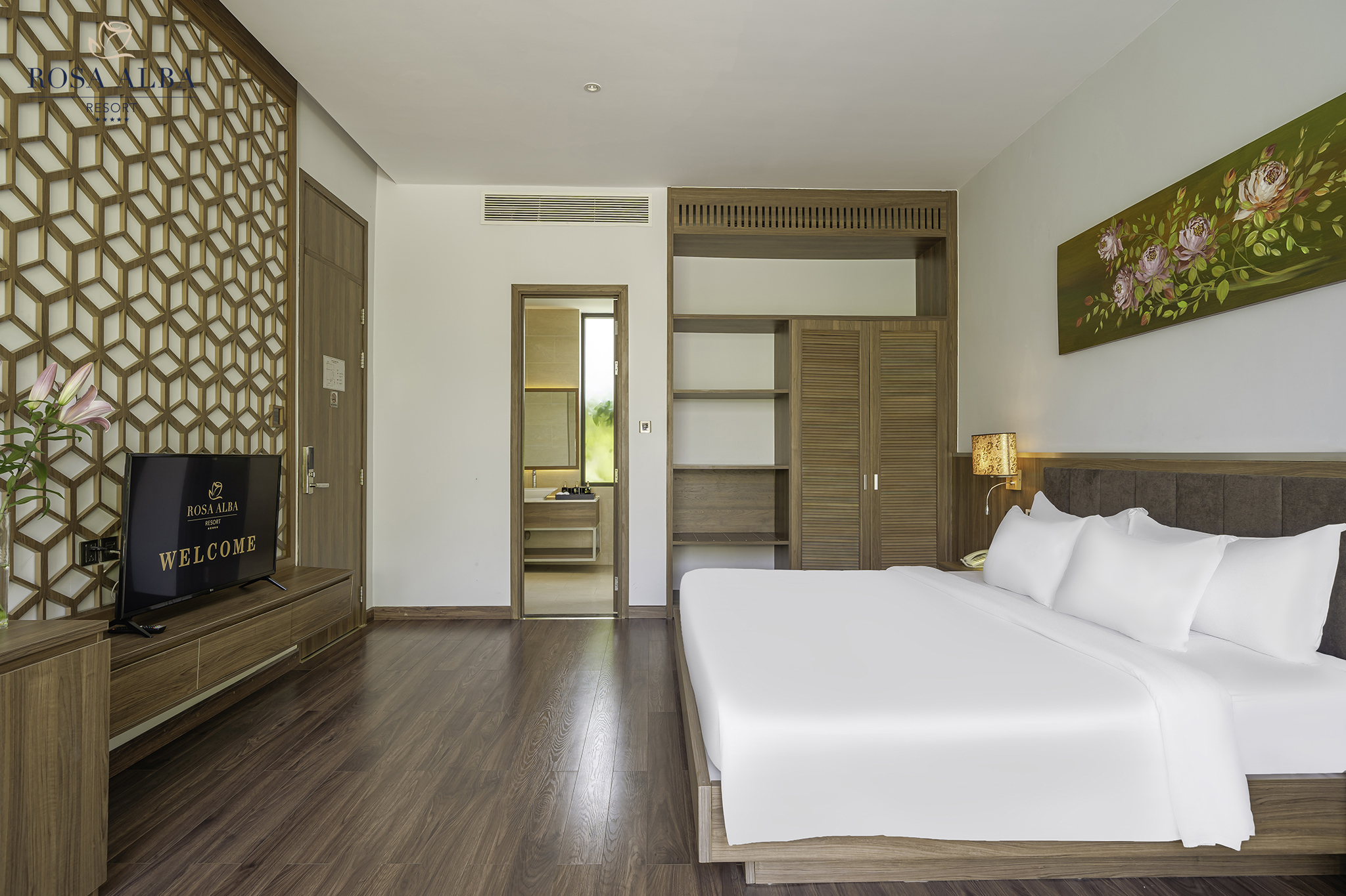 4 Bedrooms, Villa