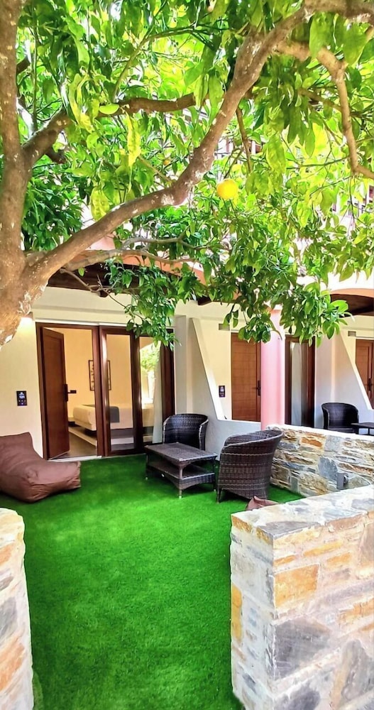 Rigas Hotel Skopelos 61/74
