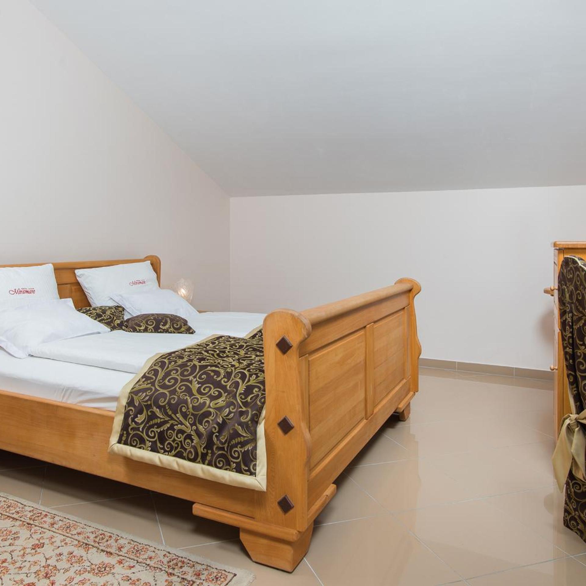 Standard, Double Bed, No Balcony