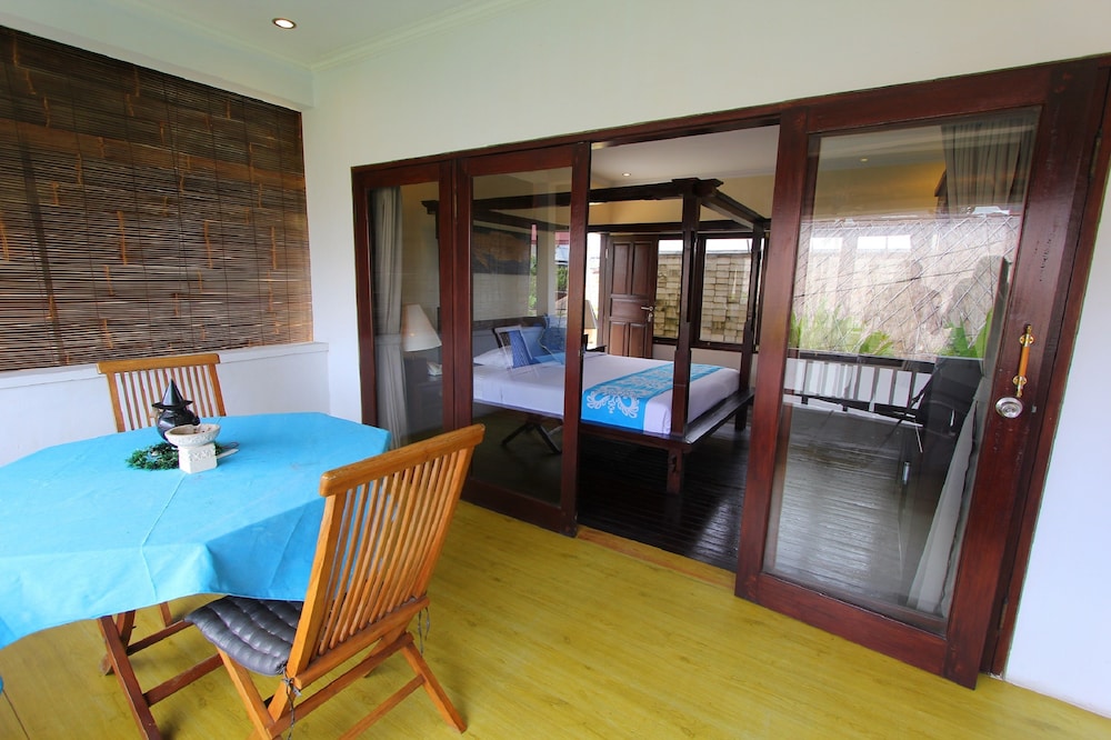 Heliconia Villa 33/77