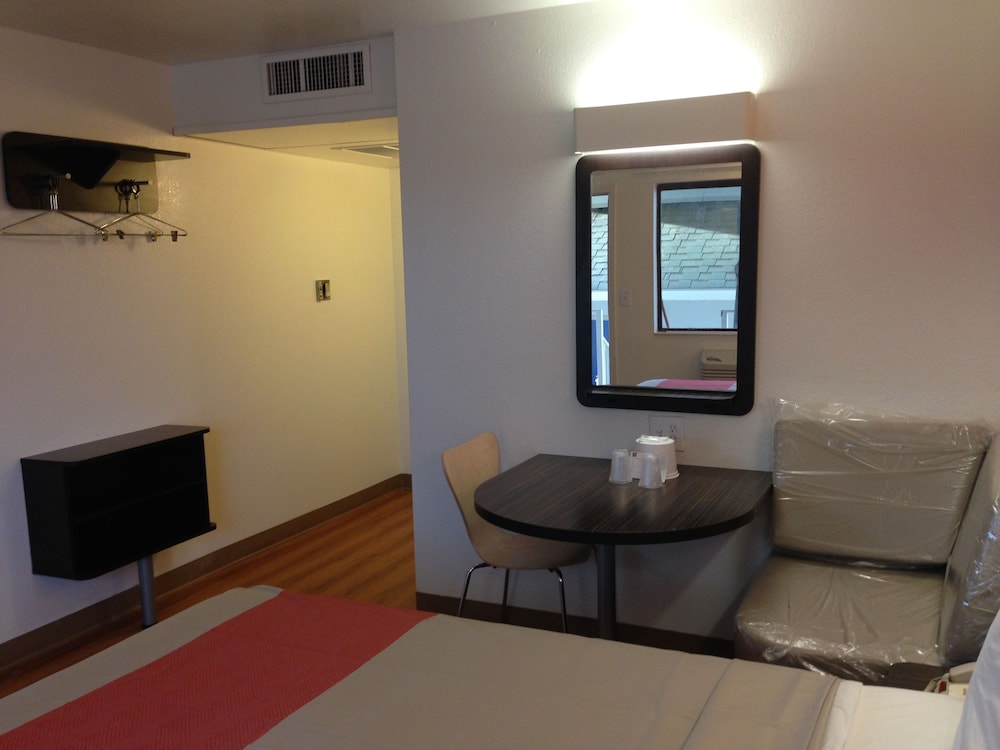 Motel6 Bessemer, AL - Birmingham 41/62