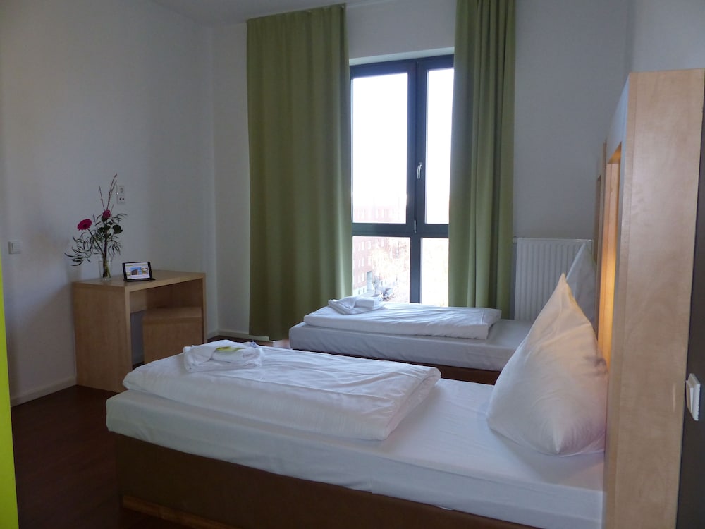 H Hotel 4 Youth Berlin Mitte 17/64