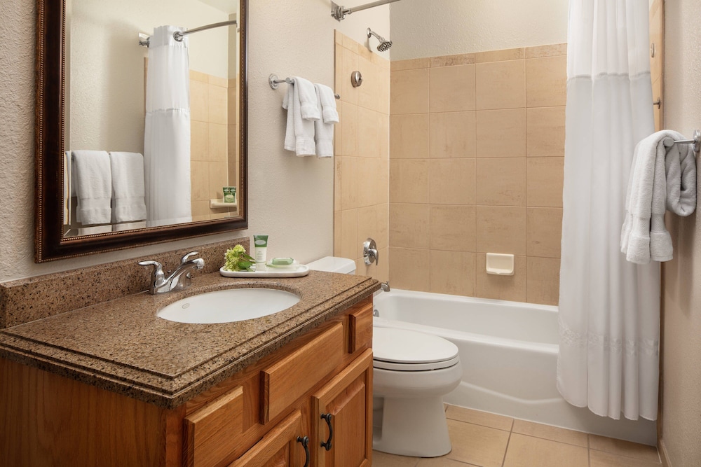 Studio, Queen Bed, Sofa, Balcony, Marriotts StreamSide Birch at Vail 5/6