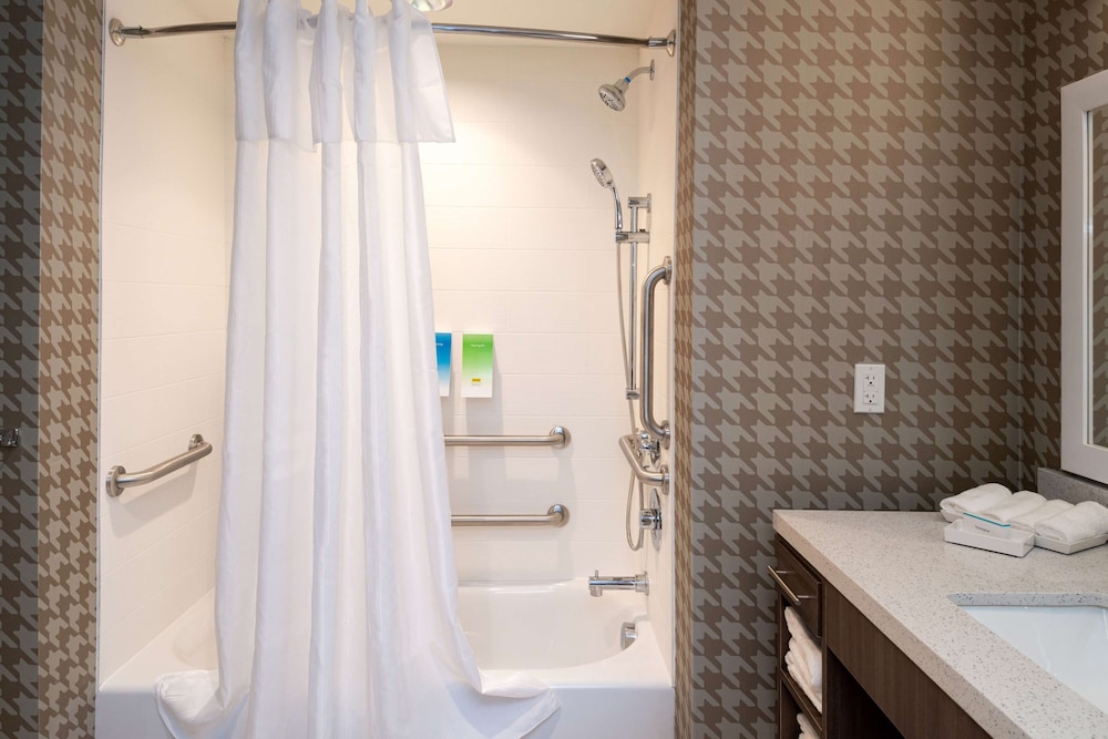 Home2 Suites By Hilton Charlotte Mooresville 17/67