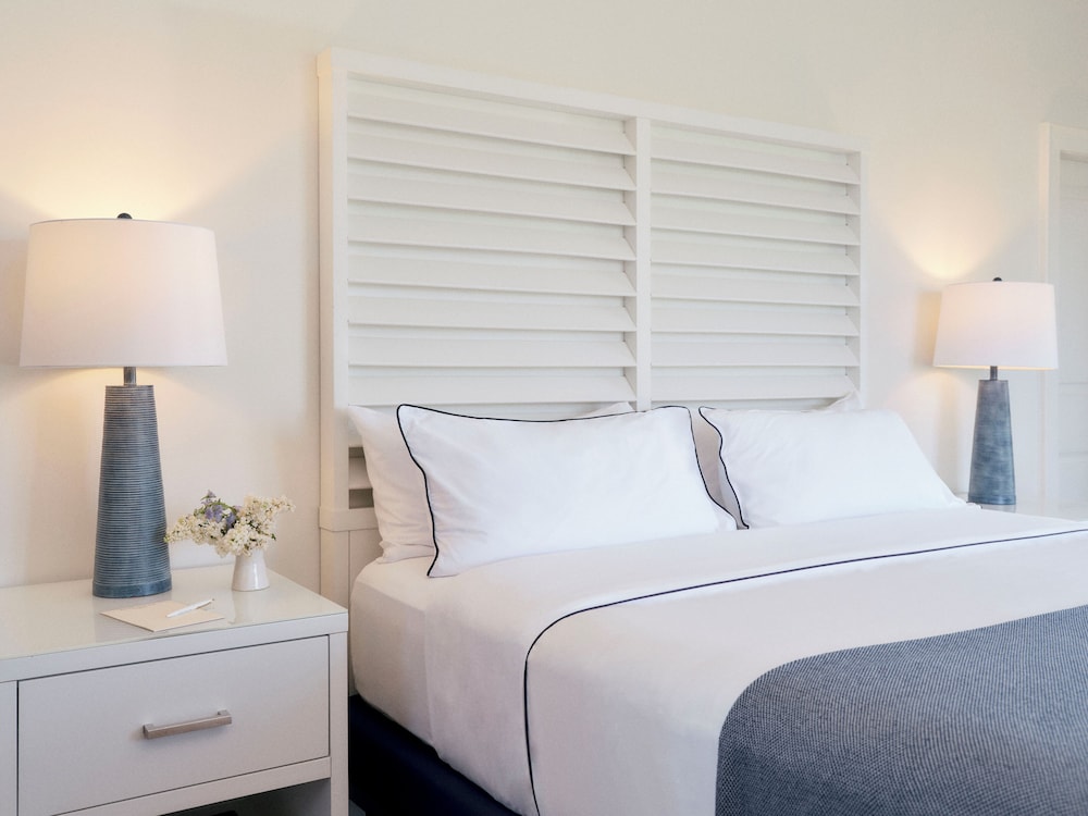 Estate, King Bed