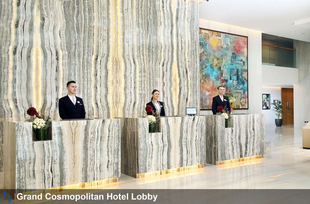 Grand Cosmopolitan Hotel 9/73
