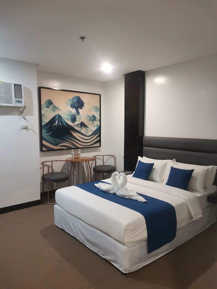 Palette Angeles, Clark International Airport, Formerly Boss Hotel 31/61
