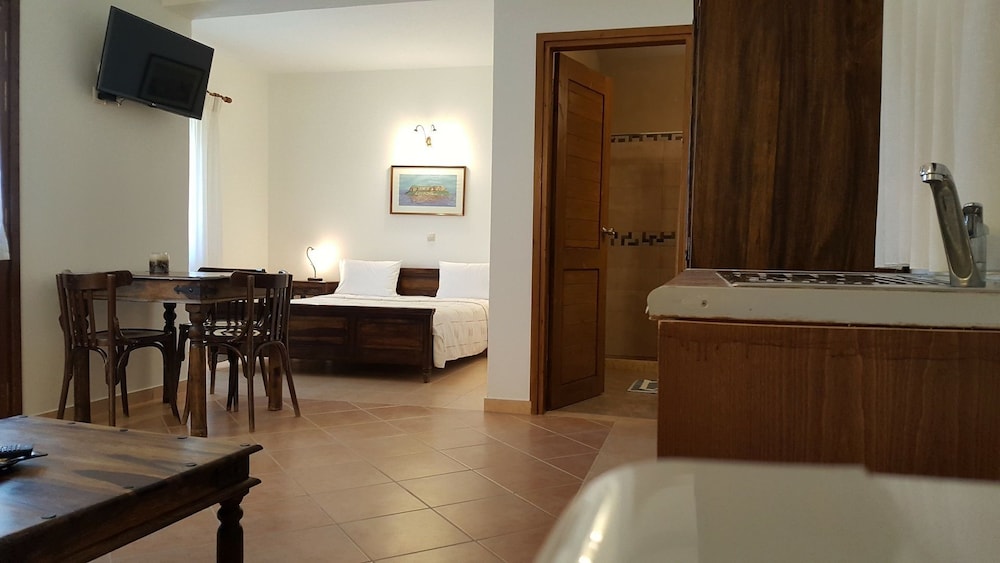 Liotrivi Historical Mansion & Boutique Hotel 71/71