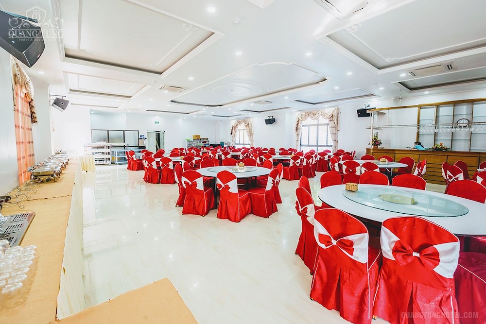 Quang Tung Hotel 42/45