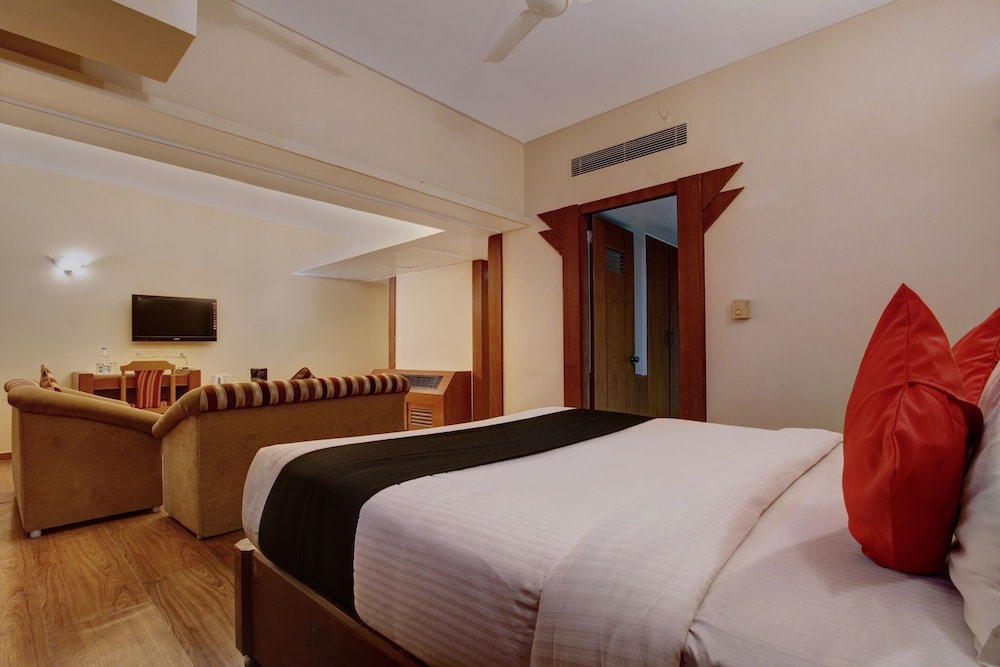 Oyo 8169 Hotel Salem Castle 8/32