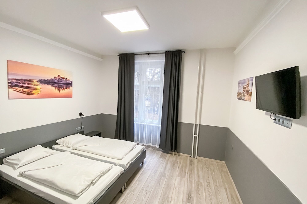 COMFORT, DOUBLE BED