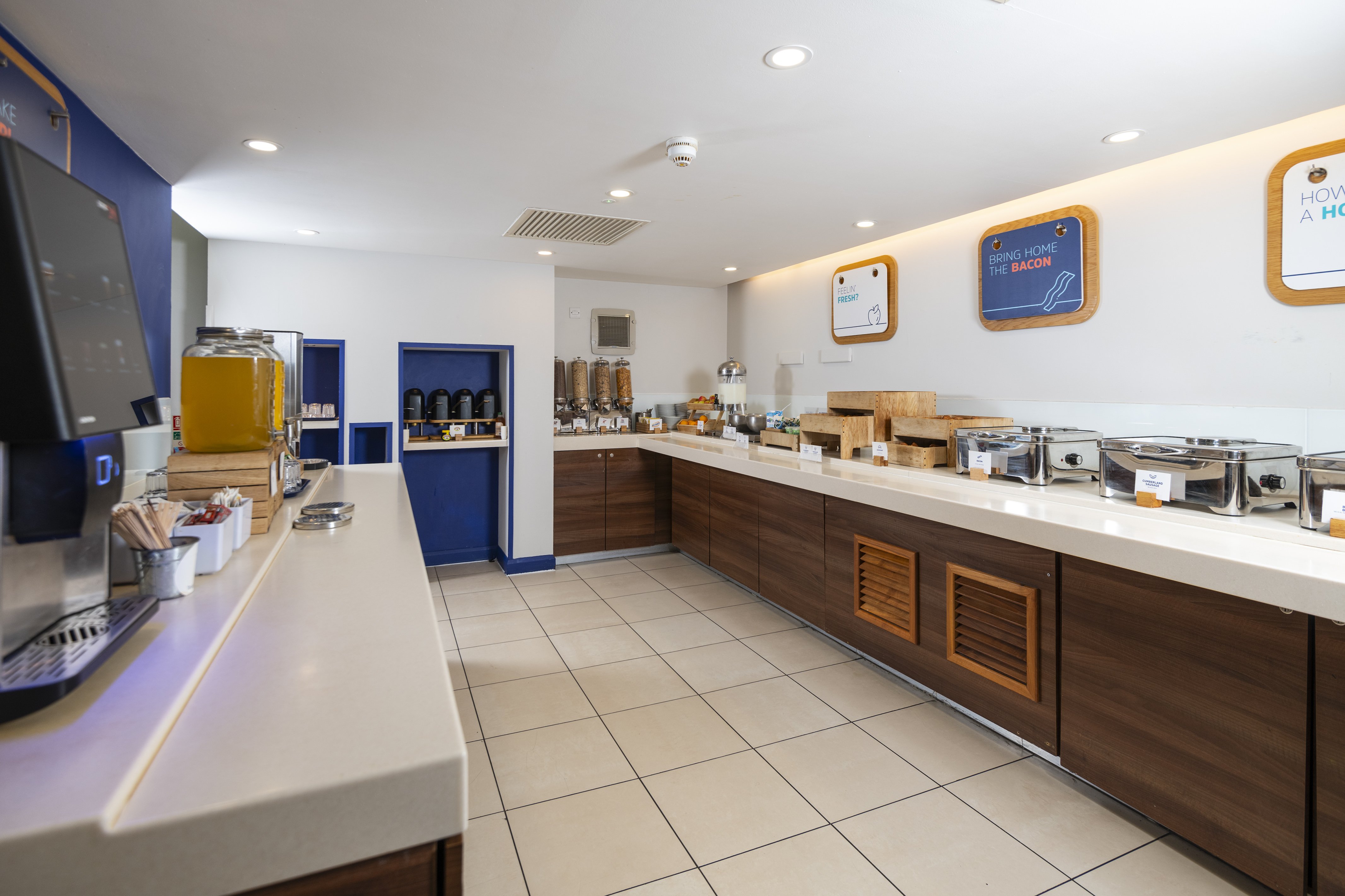 Holiday Inn Express LONDON - DARTFORD 11/52