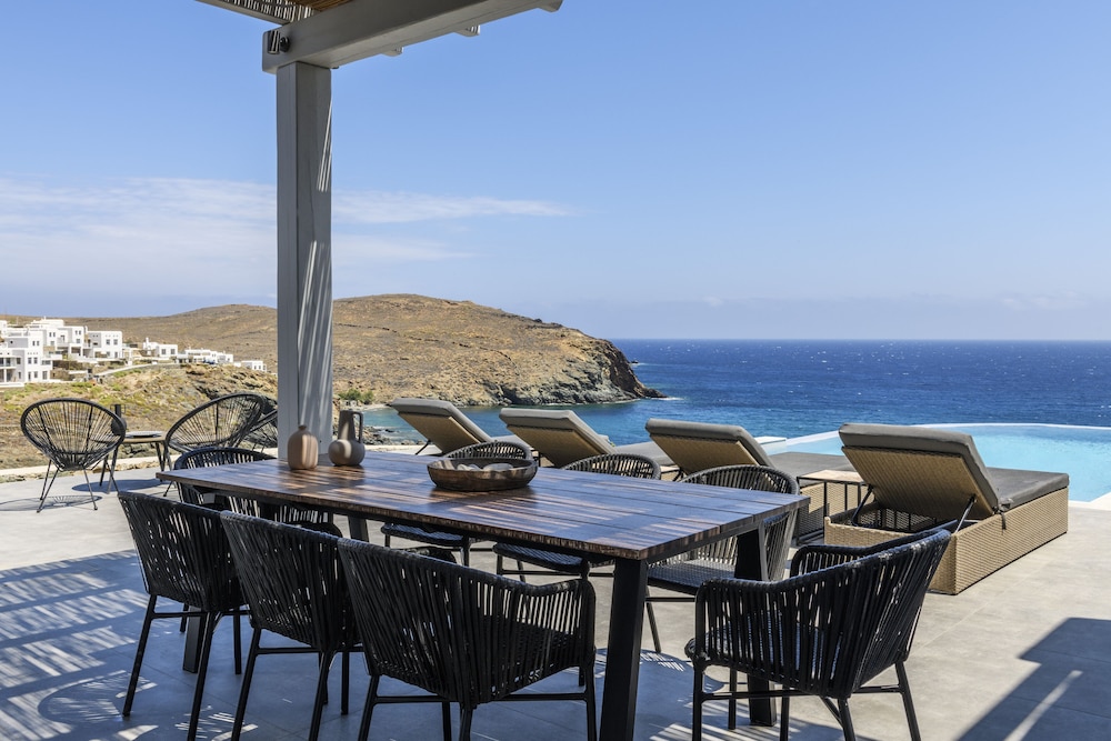 Mykonos Residence Villas & Suites 37/48