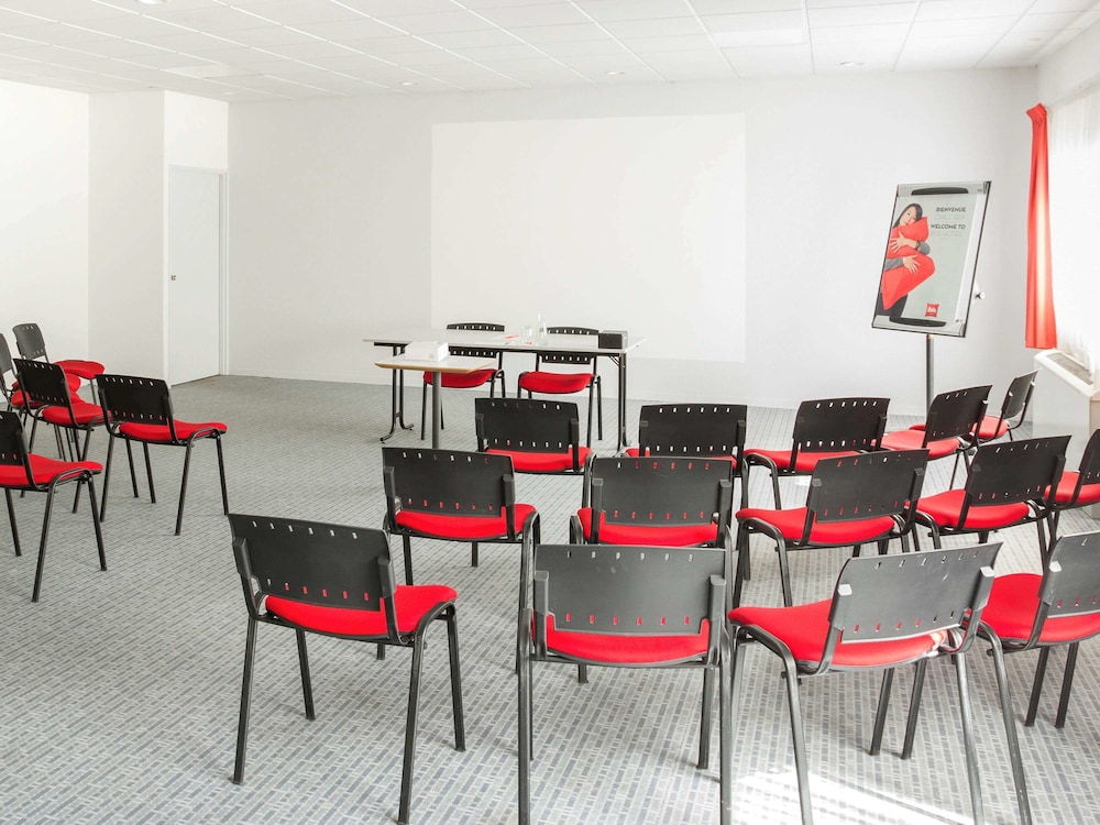 Ibis Pau Lescar 39/50