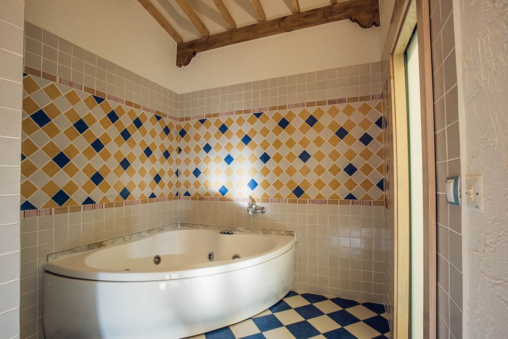 Hotel Villa Pasiega 48/50