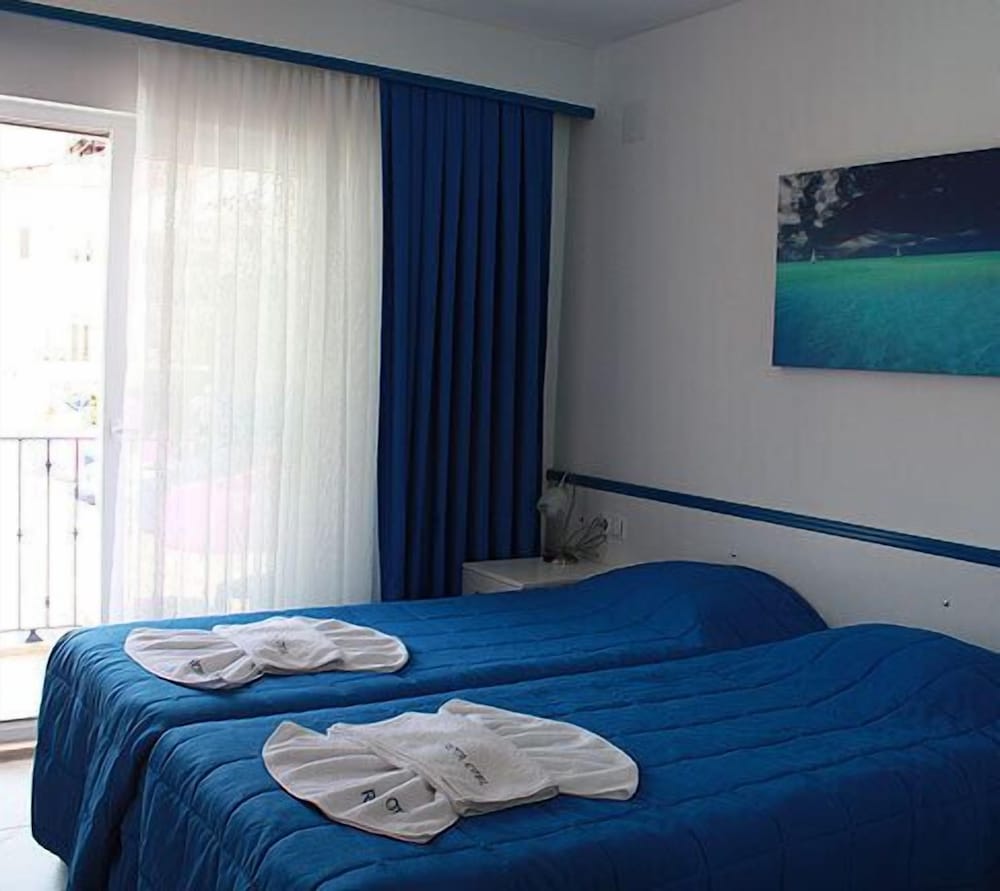Rota Hotel 16/50