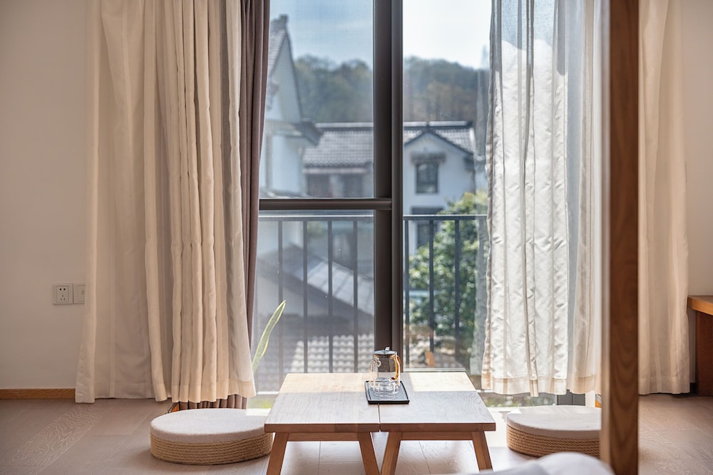 Yueshang Yunshe Boutique Hotel 69/71