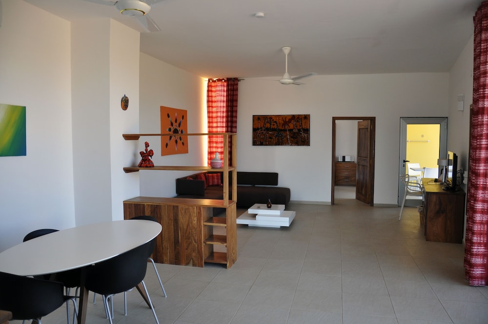 Leo S Beach Hotel Restaurant Adults Only 11/39