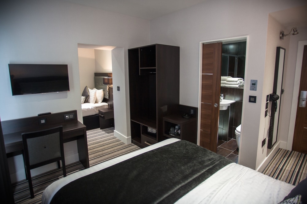 The W14 Kensington 12/30