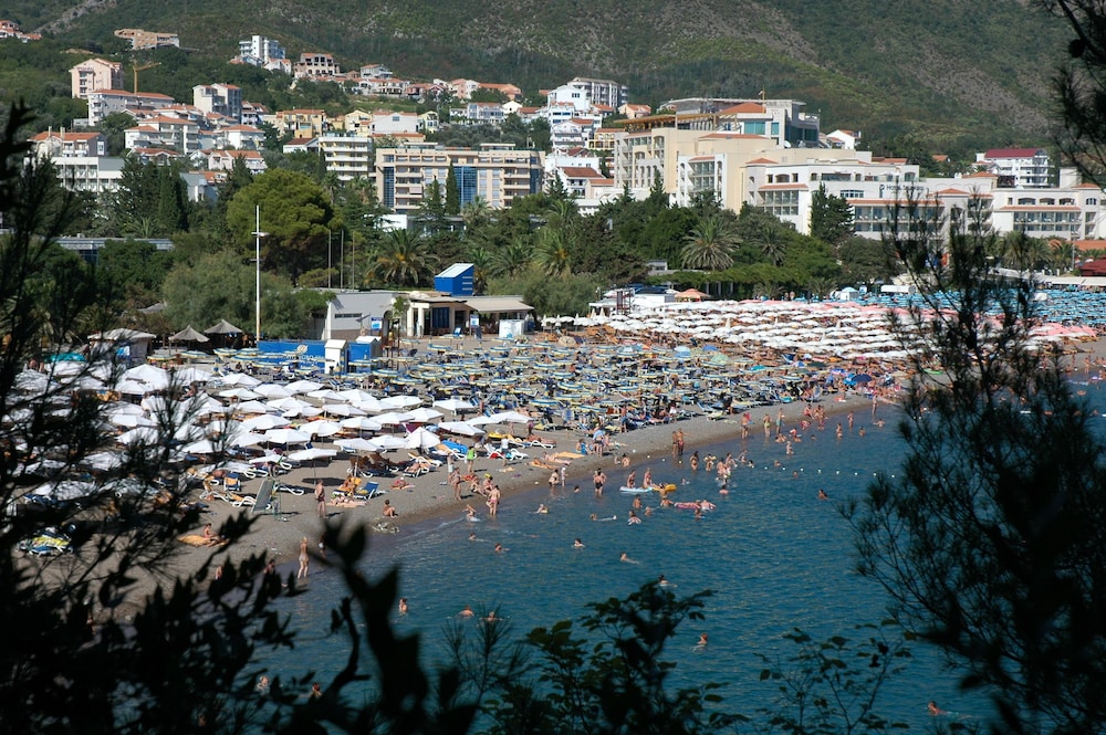 Hotel Montenegro Beach Resort 78/81