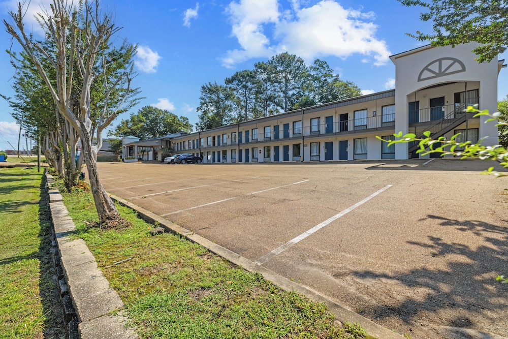 Motel6 Mccomb Ms 31/56
