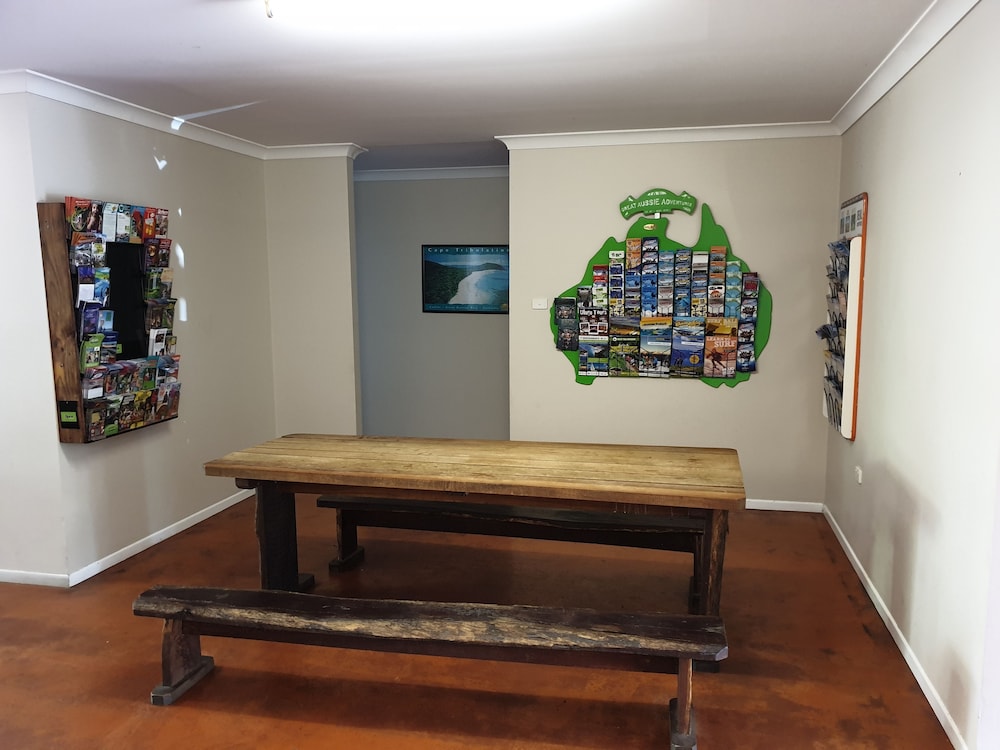 Paradise Travellers Rest 4/50