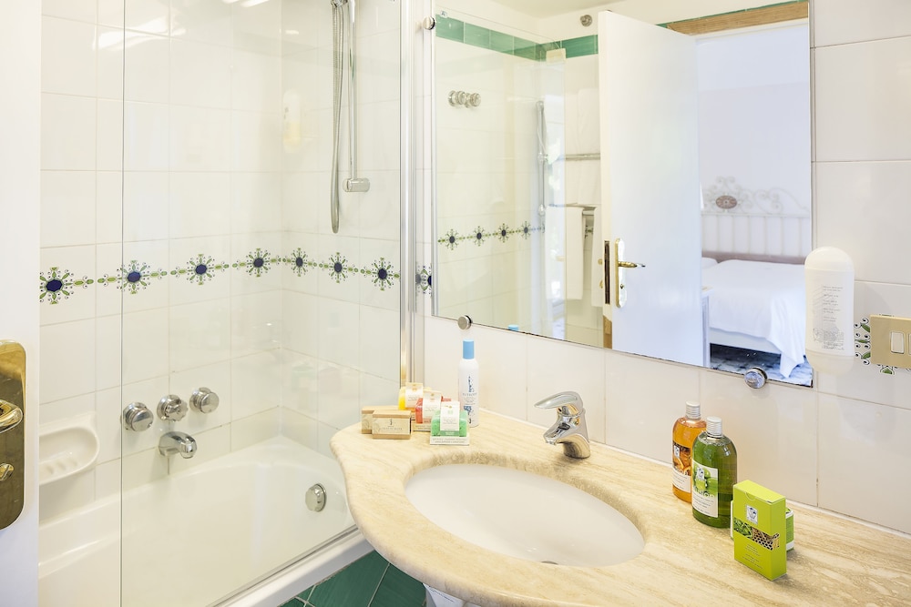Hotel Continental Ischia 50/50