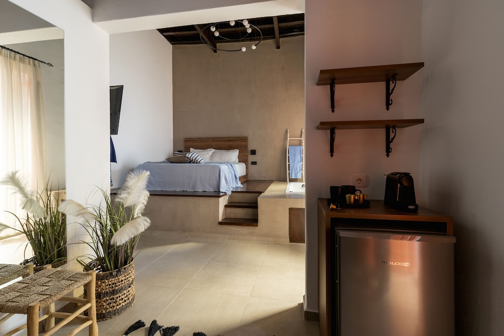 Blue Jasmine Suites 36/50