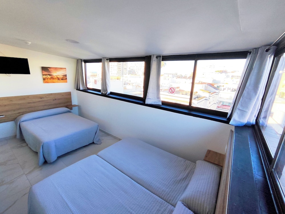 PANORAMIC, QUADRUPLE